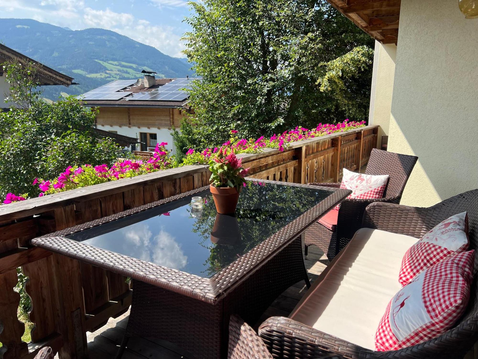 Ferienwohnung Platzhirsch Panorama View Balkon, Gartensauna, Garten, Grillplatz Stumm Exteriér fotografie